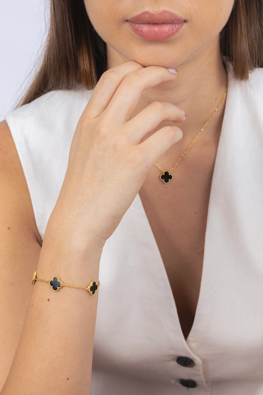 Brazalete de trébol negro de cinco hojas - tu nuevo amuleto de la suerte 🍀